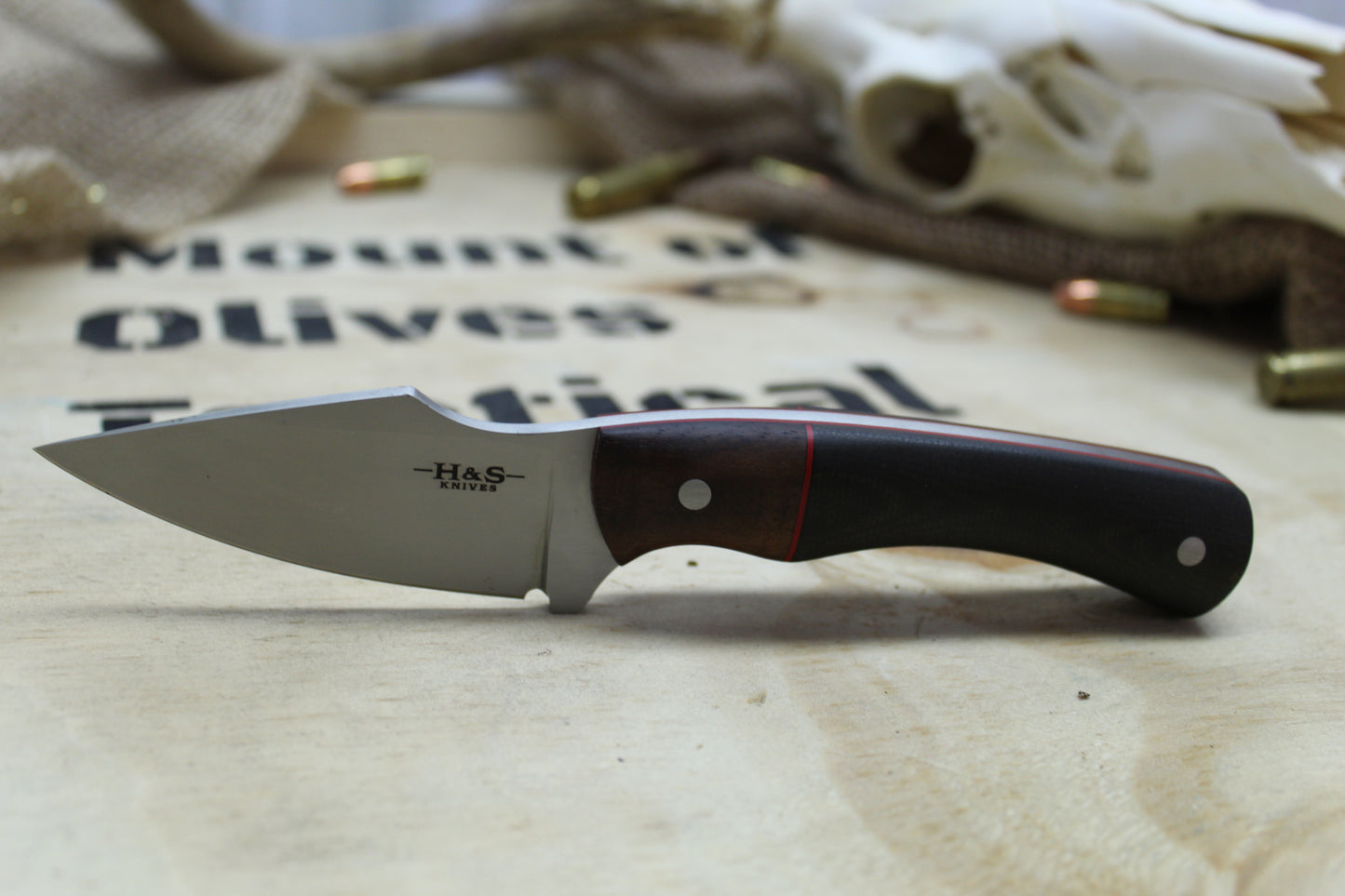 H&S Knives Nomad-Walnut